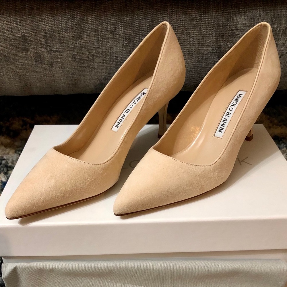 Manolo Blahnik Light Beige Suede BB Pumps BNIB